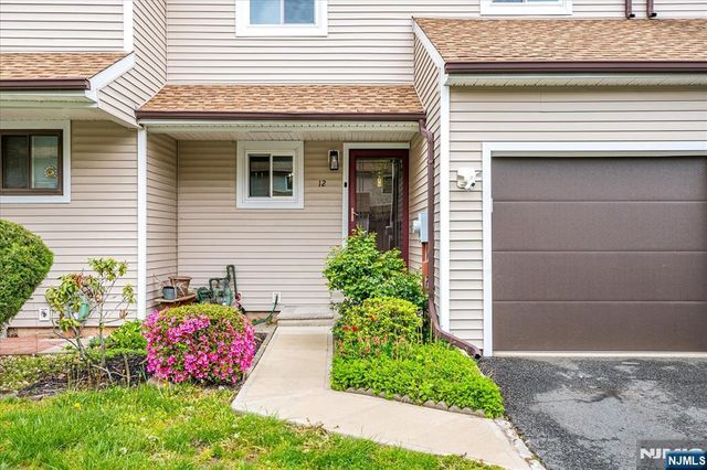 12 Tulip Court, Edison, NJ 08820
