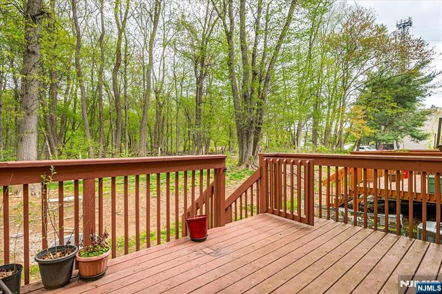 12 Tulip Court, Edison, NJ 08820