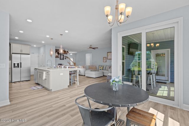 204 Balustrade Way, Hampstead, NC 28443