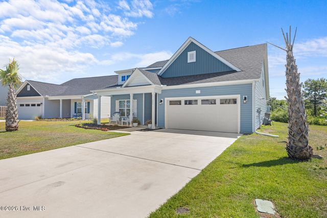 204 Balustrade Way, Hampstead, NC 28443