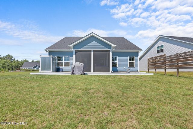 204 Balustrade Way, Hampstead, NC 28443