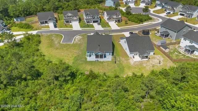 204 Balustrade Way, Hampstead, NC 28443