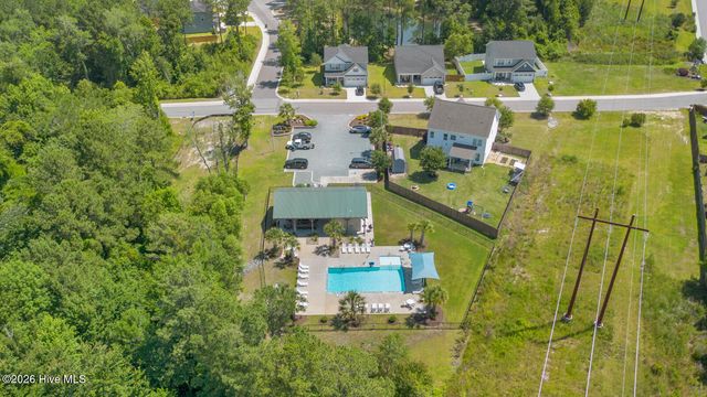 204 Balustrade Way, Hampstead, NC 28443