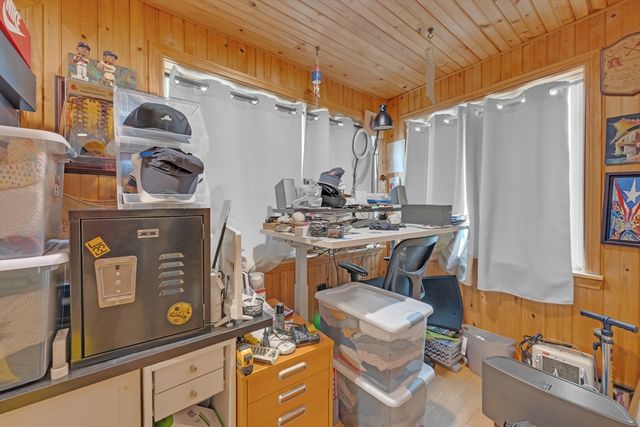 24 Orchard Ave 1, Waltham, MA 02452