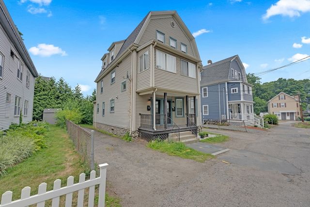 24 Orchard Ave 1, Waltham, MA 02452
