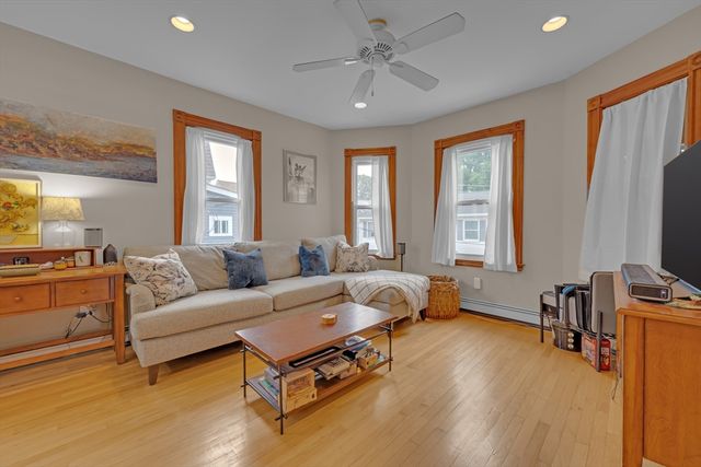24 Orchard Ave 1, Waltham, MA 02452