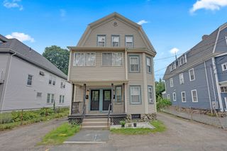 24 Orchard Ave 1, Waltham, MA 02452