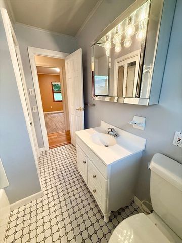 27 Westbrook Rd, Northborough, MA 01532