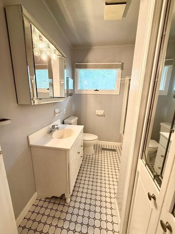 27 Westbrook Rd, Northborough, MA 01532