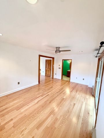 27 Westbrook Rd, Northborough, MA 01532