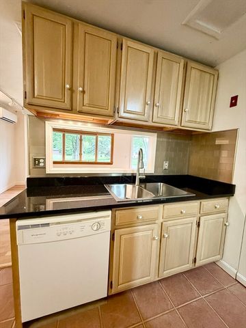 27 Westbrook Rd, Northborough, MA 01532
