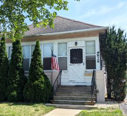 828 Lewis Avenue, St. Joseph City, MI 49085