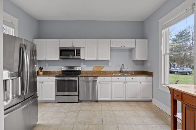 5720 Saint Elmo Avenue, Chattanooga, TN 37409