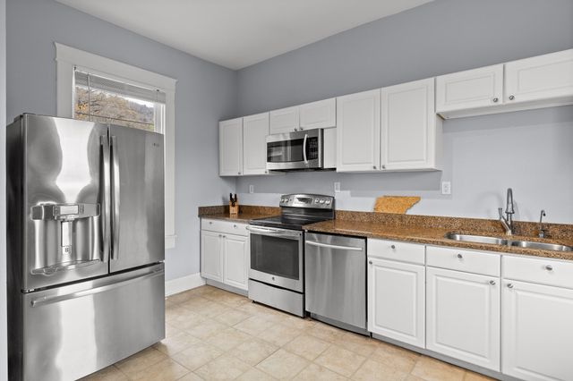 5720 Saint Elmo Avenue, Chattanooga, TN 37409