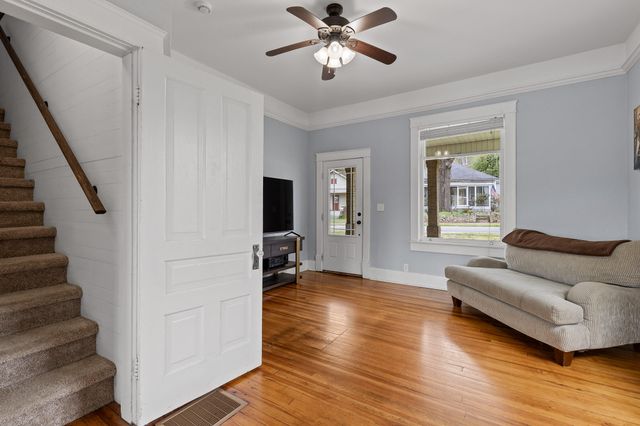 5720 Saint Elmo Avenue, Chattanooga, TN 37409