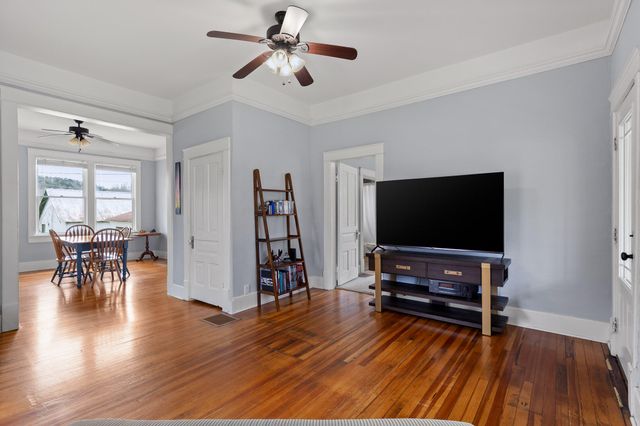 5720 Saint Elmo Avenue, Chattanooga, TN 37409