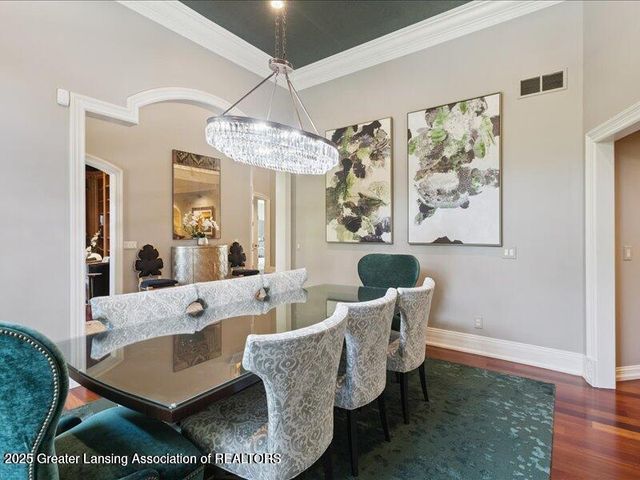 2471 Overglen Court, East Lansing, MI 48823