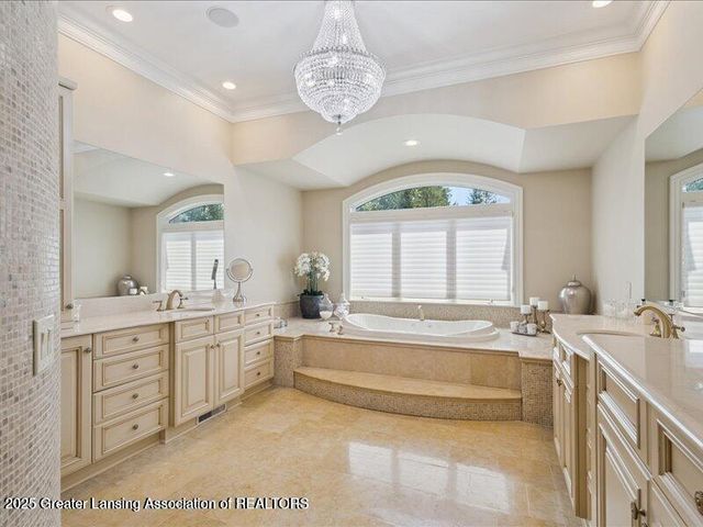 2471 Overglen Court, East Lansing, MI 48823