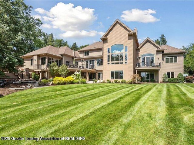 2471 Overglen Court, East Lansing, MI 48823