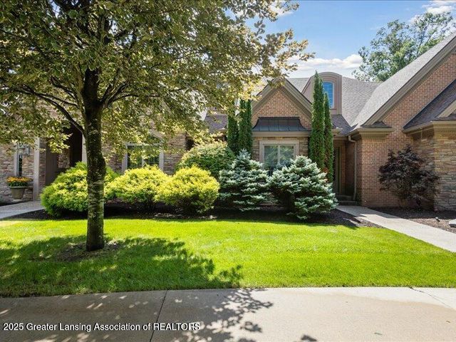 2471 Overglen Court, East Lansing, MI 48823