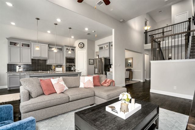 7915 Sunflower Lane, Dallas, TX 75252