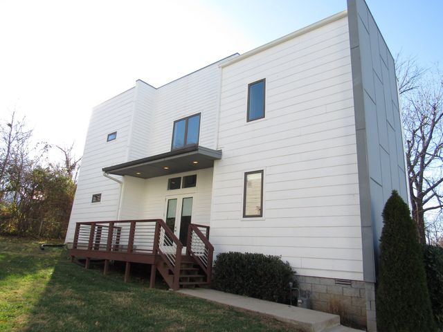 1512 Cahal Ave, Nashville, TN 37206