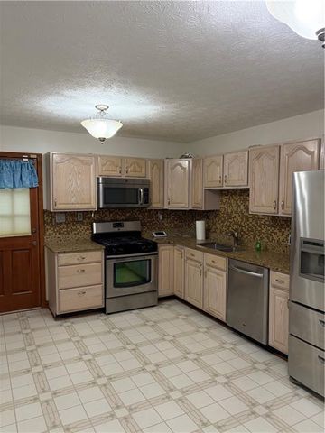 2480 Burton Circle, Morrow, GA 30260