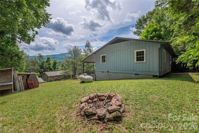31 Granite Lane, Waynesville, NC 28786