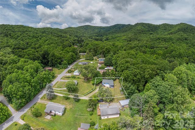 31 Granite Lane, Waynesville, NC 28786