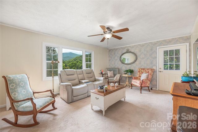 31 Granite Lane, Waynesville, NC 28786