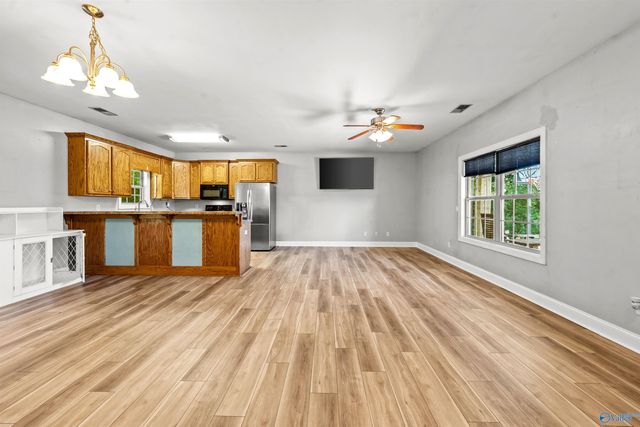 991 Manley Road, Hazel Green, AL 35750