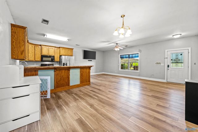 991 Manley Road, Hazel Green, AL 35750