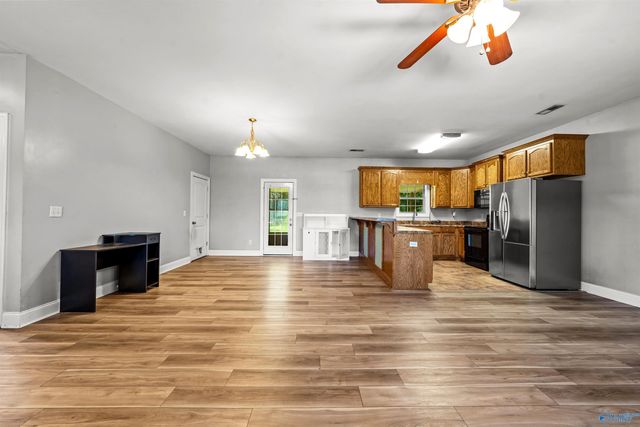 991 Manley Road, Hazel Green, AL 35750