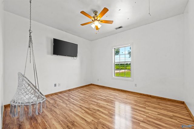 991 Manley Road, Hazel Green, AL 35750