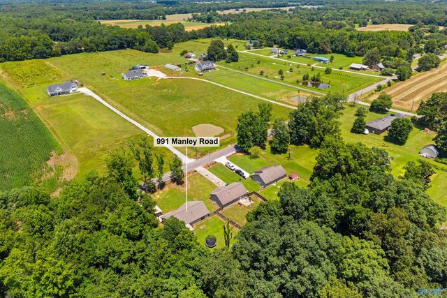 991 Manley Road, Hazel Green, AL 35750