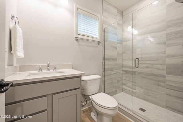 14101 Kings Chapel Way, Louisville, KY 40245