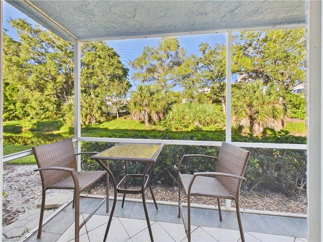 232 Palm Dr Apt 5, Naples, FL 34112
