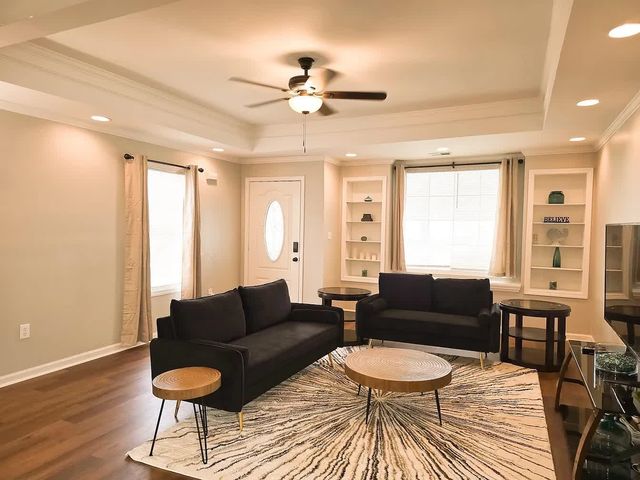 15 S COX ST, Memphis, TN 38104