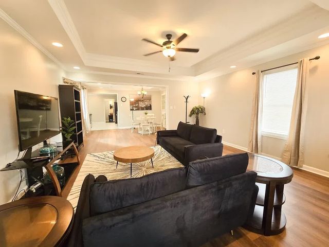 15 S COX ST, Memphis, TN 38104