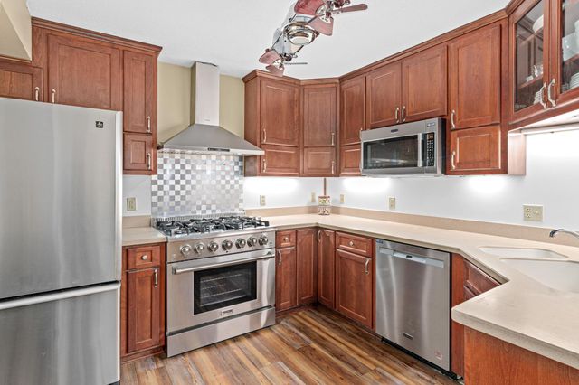 5233 Heritage Hills Drive, Bloomington, MN 55437