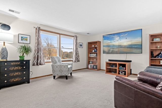 5233 Heritage Hills Drive, Bloomington, MN 55437