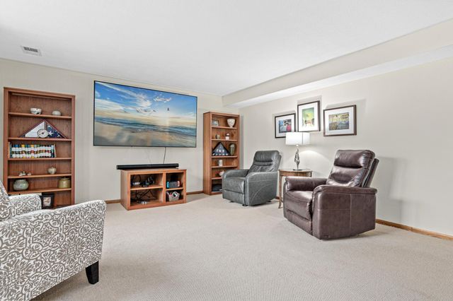 5233 Heritage Hills Drive, Bloomington, MN 55437