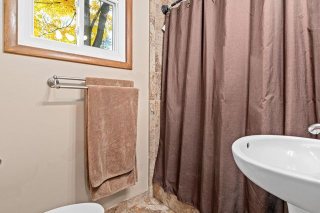 5233 Heritage Hills Drive, Bloomington, MN 55437