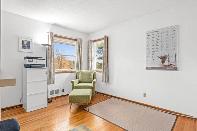 5233 Heritage Hills Drive, Bloomington, MN 55437