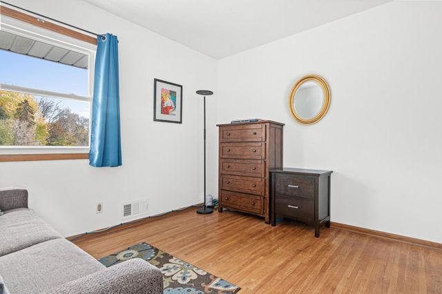 5233 Heritage Hills Drive, Bloomington, MN 55437