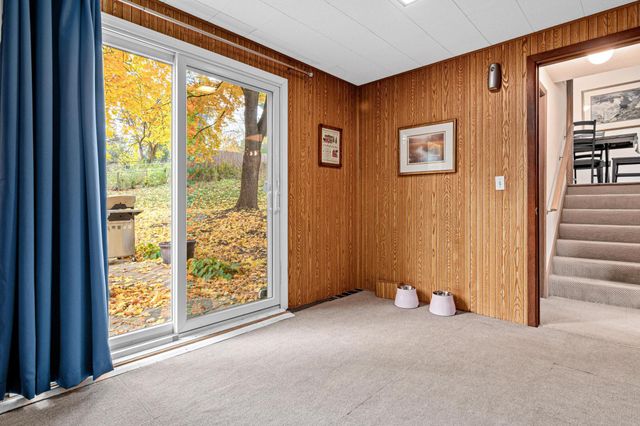 5233 Heritage Hills Drive, Bloomington, MN 55437