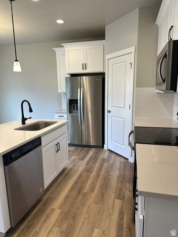4102 W HARMONY DR, Lehi, UT 84043