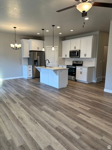 4102 W HARMONY DR, Lehi, UT 84043