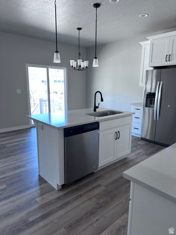 4102 W HARMONY DR, Lehi, UT 84043