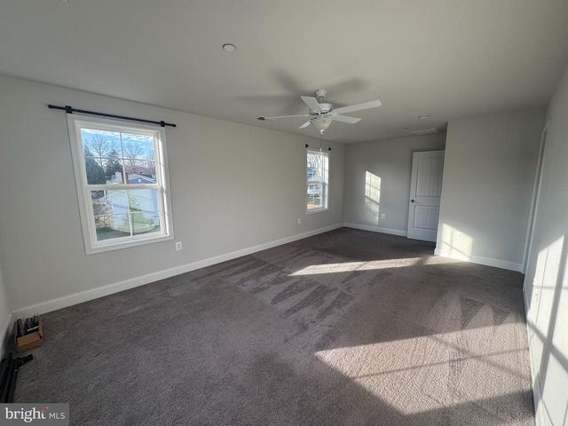 3541 OAK DR, Edgewater, MD 21037